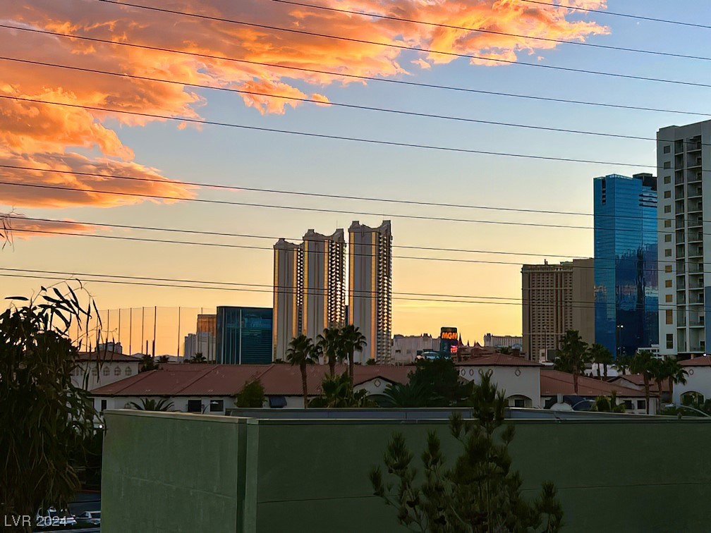270 East Flamingo Road, Unit 322 Las Vegas, NV 89169 - Photo 24 of 36 Gallery Image 24