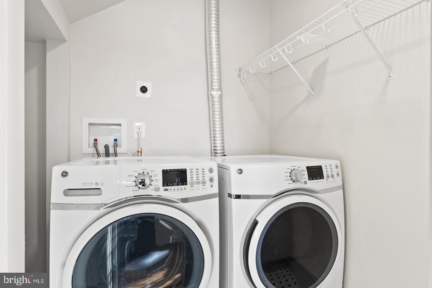 9073 Power House Road, Unit 106 Lorton, VA 22079 - Photo 19 of 47 Main level laundry room.