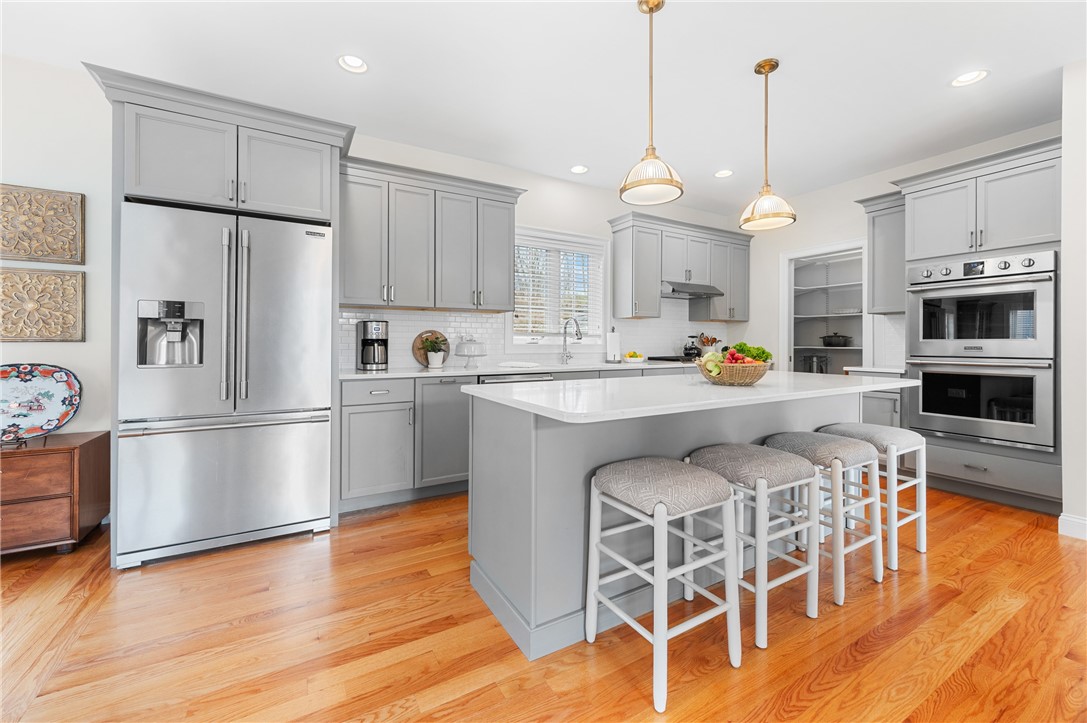 26 Shale Ridge Court Cumberland, RI 02864 - Photo 7 of 39 Gallery Image 7
