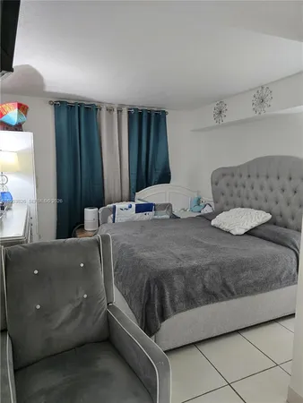 $2,350 | 7205 Northwest 173rd Drive, Unit 6076, Hialeah, FL 33015