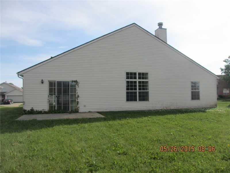 328 Independence Road Greenfield, IN 46140 - Photo 3 of 10