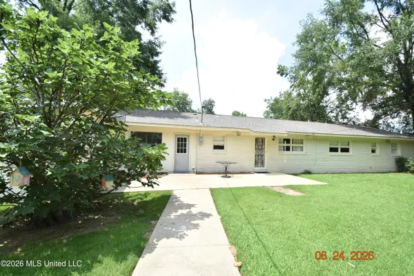 $230,000 | 408 East Park Avenue, Greenwood, MS 38930