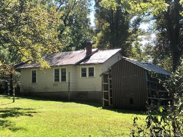 136 Whitaker Road Fairview, NC 28730 - Photo 2 of 26 Gallery Image 2