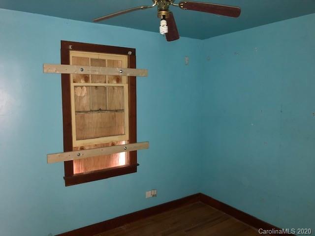 136 Whitaker Road Fairview, NC 28730 - Photo 25 of 26 Gallery Image 25