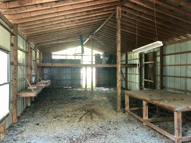 136 Whitaker Road Fairview, NC 28730 - Photo 5 of 26 Gallery Image 5