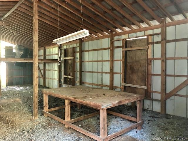 136 Whitaker Road Fairview, NC 28730 - Photo 6 of 26 Gallery Image 6