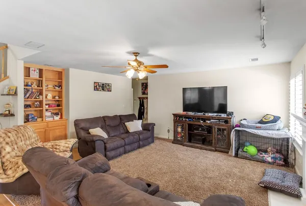 $689,999 | 1752 Sierra Brook Court, Manteca, CA 95337