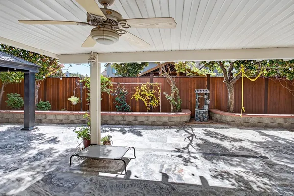 $689,999 | 1752 Sierra Brook Court, Manteca, CA 95337