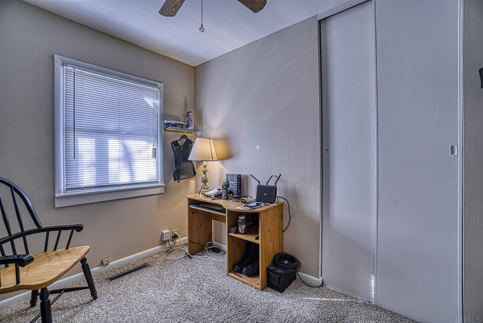 619 Hanover Road Evansville, IN 47710 - Photo 9 of 23 Gallery Image 9