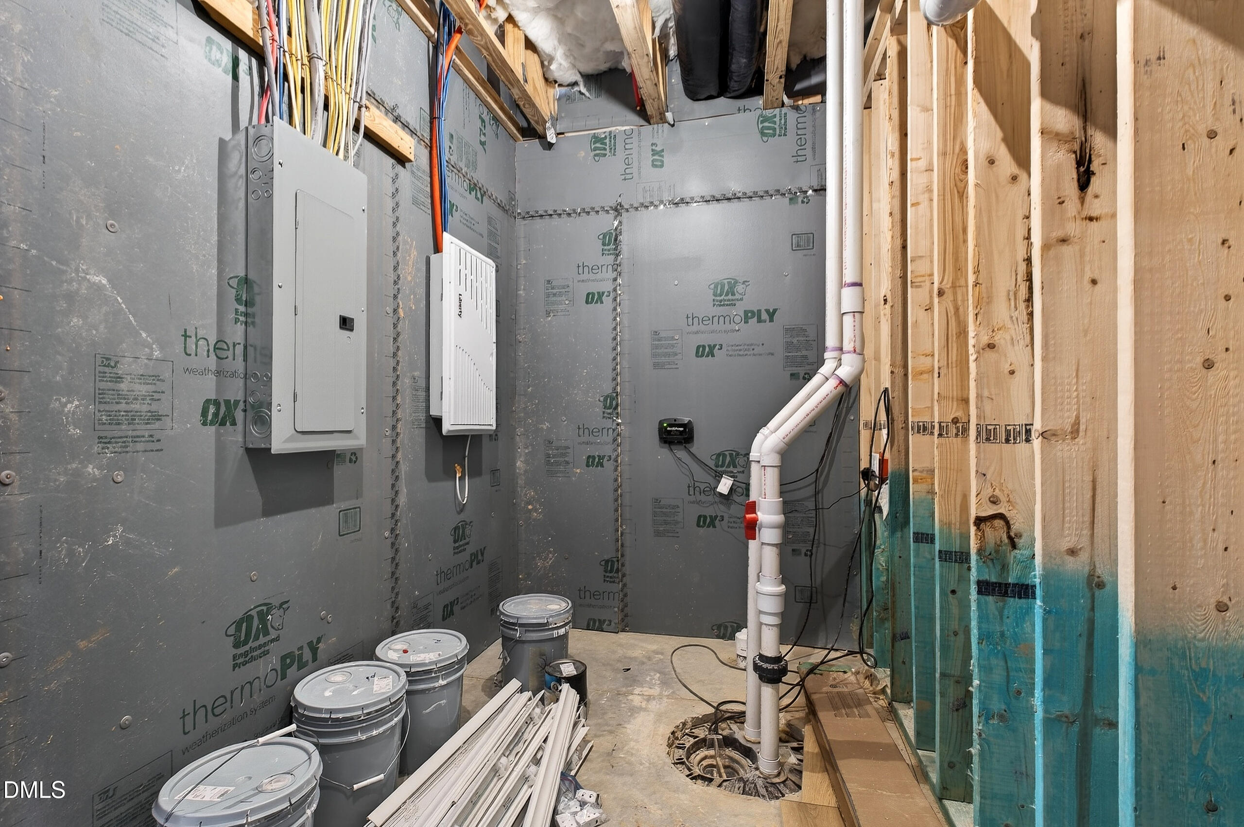 4038 Elk Crk Lane Raleigh, NC 27612 - Photo 51 of 56 Elk (32)