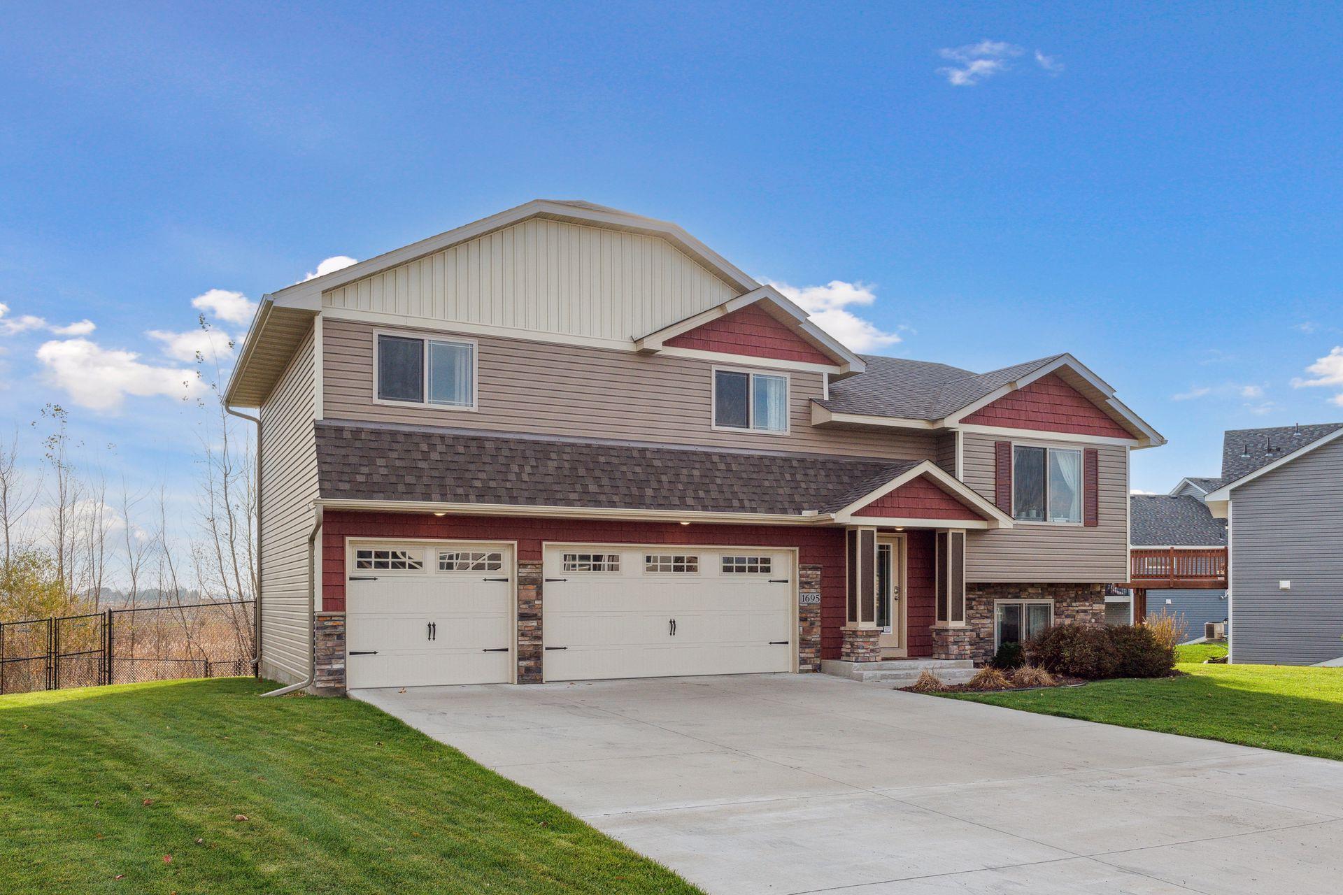 1695 Hidden Trail Mayer, MN 55360 - Photo 2 of 39 Gallery Image 2
