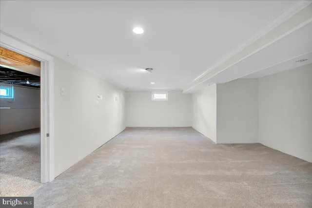 $325,000 | 850 Market Street, Mount Ephraim, NJ 08059