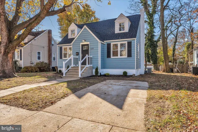 $325,000 | 850 Market Street, Mount Ephraim, NJ 08059