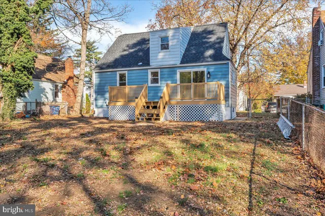 $325,000 | 850 Market Street, Mount Ephraim, NJ 08059