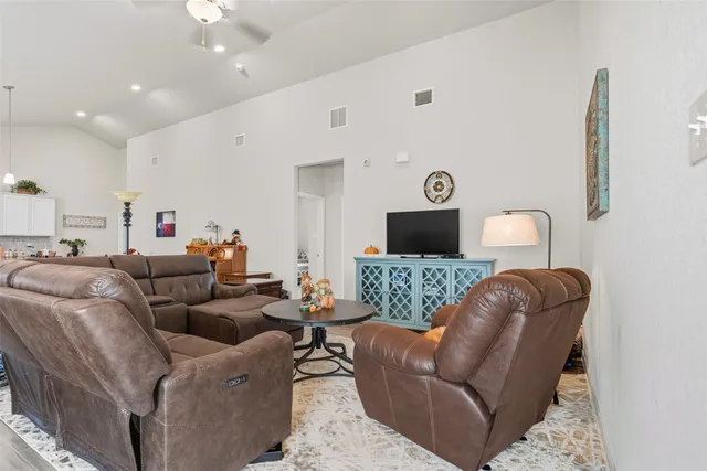 $1,900 | 9977 Tammy Lane, Magnolia, TX 77354