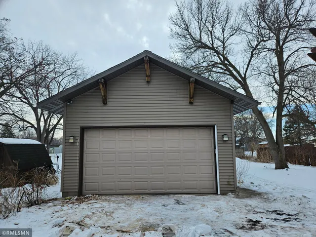 $209,900 | 208 9th Avenue Southeast, Waseca, MN 56093