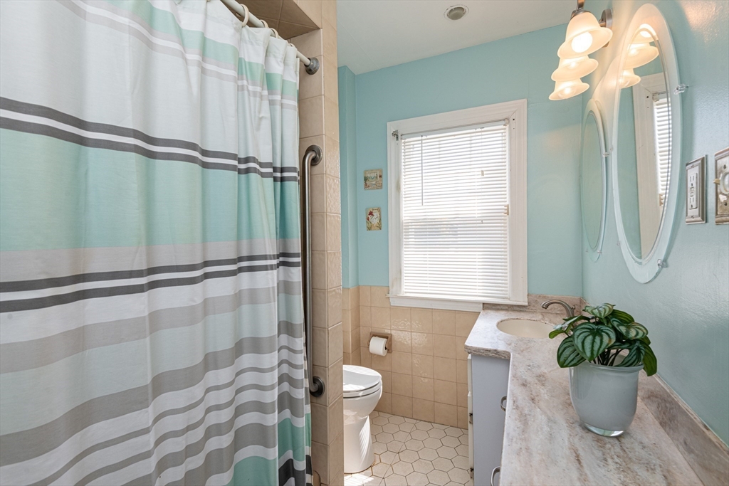 12 George Street Stoneham, MA 02180 - Photo 33 of 42 Gallery Image 33