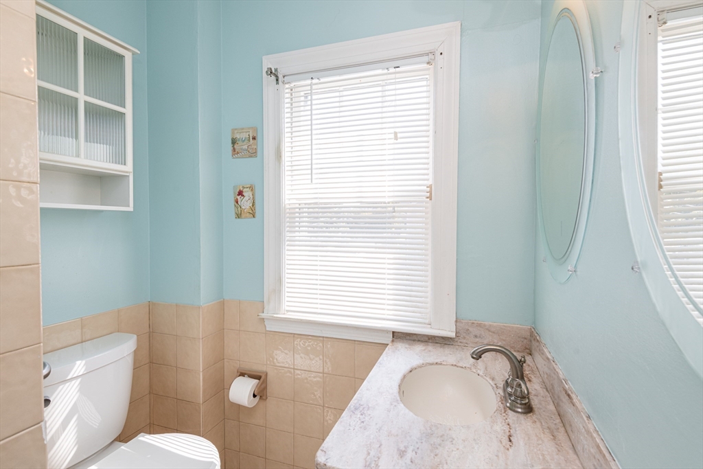 12 George Street Stoneham, MA 02180 - Photo 34 of 42 Gallery Image 34