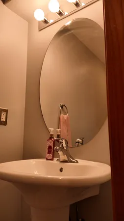 $210,000 | 671 Southtowne Drive, Unit 3, Belvidere, IL 61008