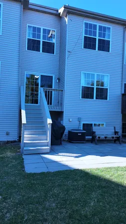 $210,000 | 671 Southtowne Drive, Unit 3, Belvidere, IL 61008