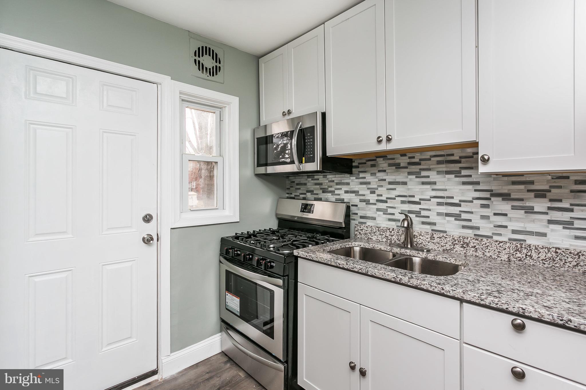 1815 Swansea Road Baltimore, MD 21239 - Photo 3 of 26 Kitchen