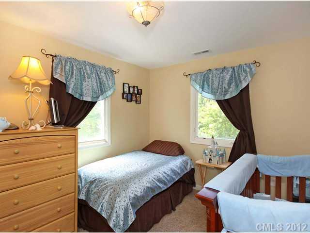 9631 Island Point Road Sherrills Ford, NC 28673 - Photo 10 of 16 Gallery Image 10