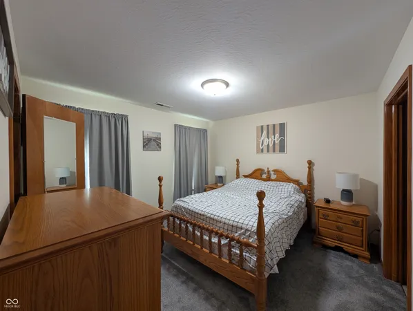 $224,900 | 230 Blue Ribbon Court, Rushville, IN 46173