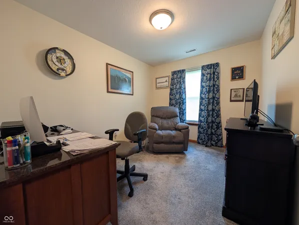 $224,900 | 230 Blue Ribbon Court, Rushville, IN 46173