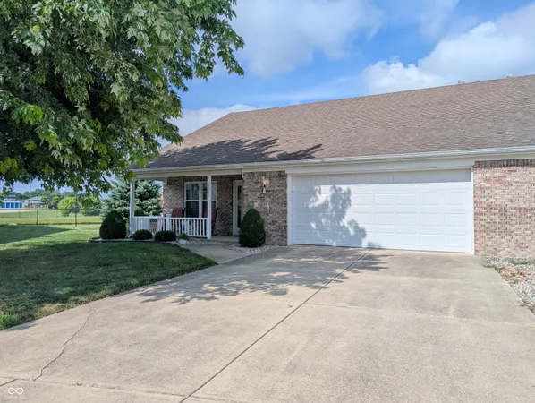 $224,900 | 230 Blue Ribbon Court, Rushville, IN 46173