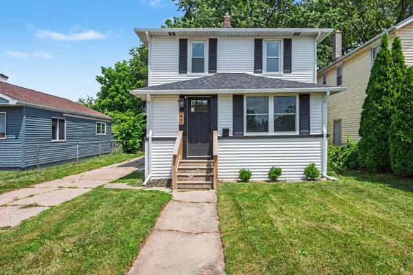 $174,900 | 224 West Burnham Street, Battle Creek, MI 49015
