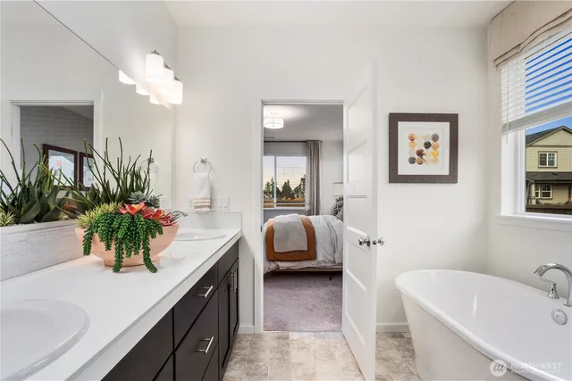 $879,950 | 30217 11th Place South, Federal Way, WA 98003