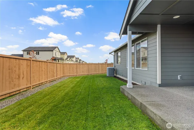 $879,950 | 30217 11th Place South, Federal Way, WA 98003