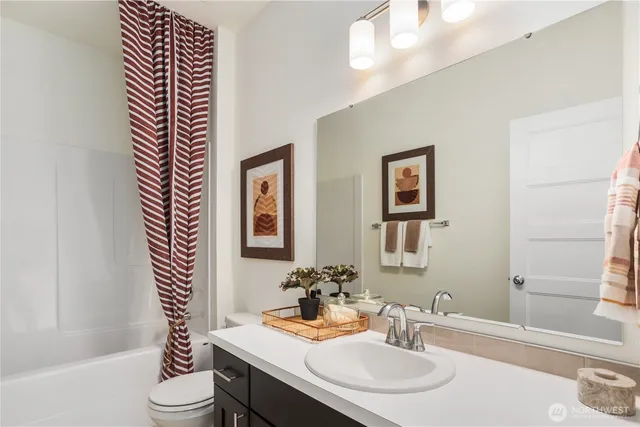 $879,950 | 30217 11th Place South, Federal Way, WA 98003