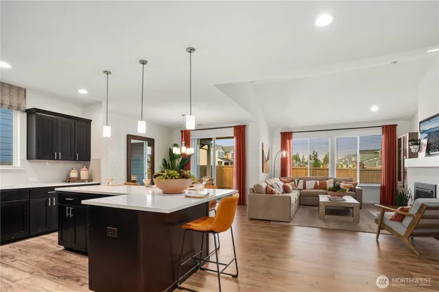 $879,950 | 30217 11th Place South, Federal Way, WA 98003