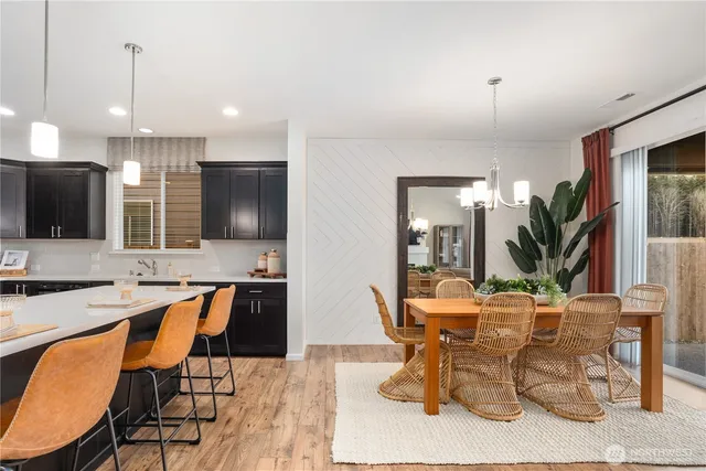 $879,950 | 30217 11th Place South, Federal Way, WA 98003