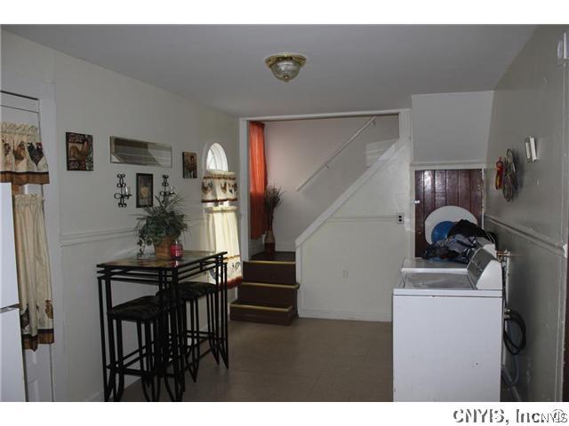 1107 Warren Street Utica, NY 13502 - Photo 3 of 8 Laundry