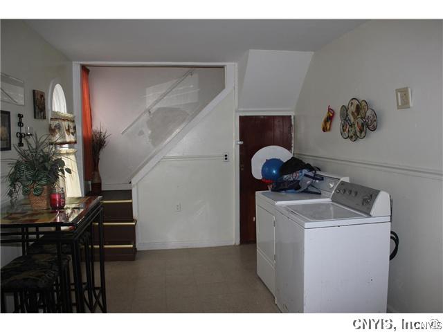 1107 Warren Street Utica, NY 13502 - Photo 4 of 8 Laundry