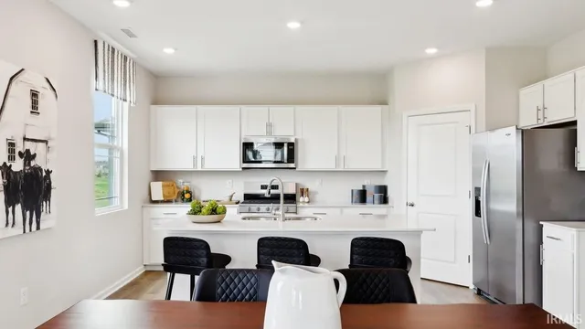 $319,900 | 665 Dobby Court, Bluffton, IN 46714