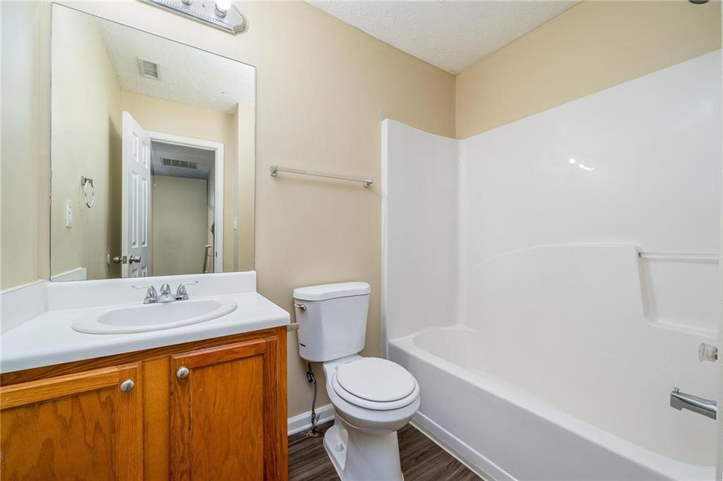 935 Hickory Bend Road Atlanta, GA 30349 - Photo 9 of 17