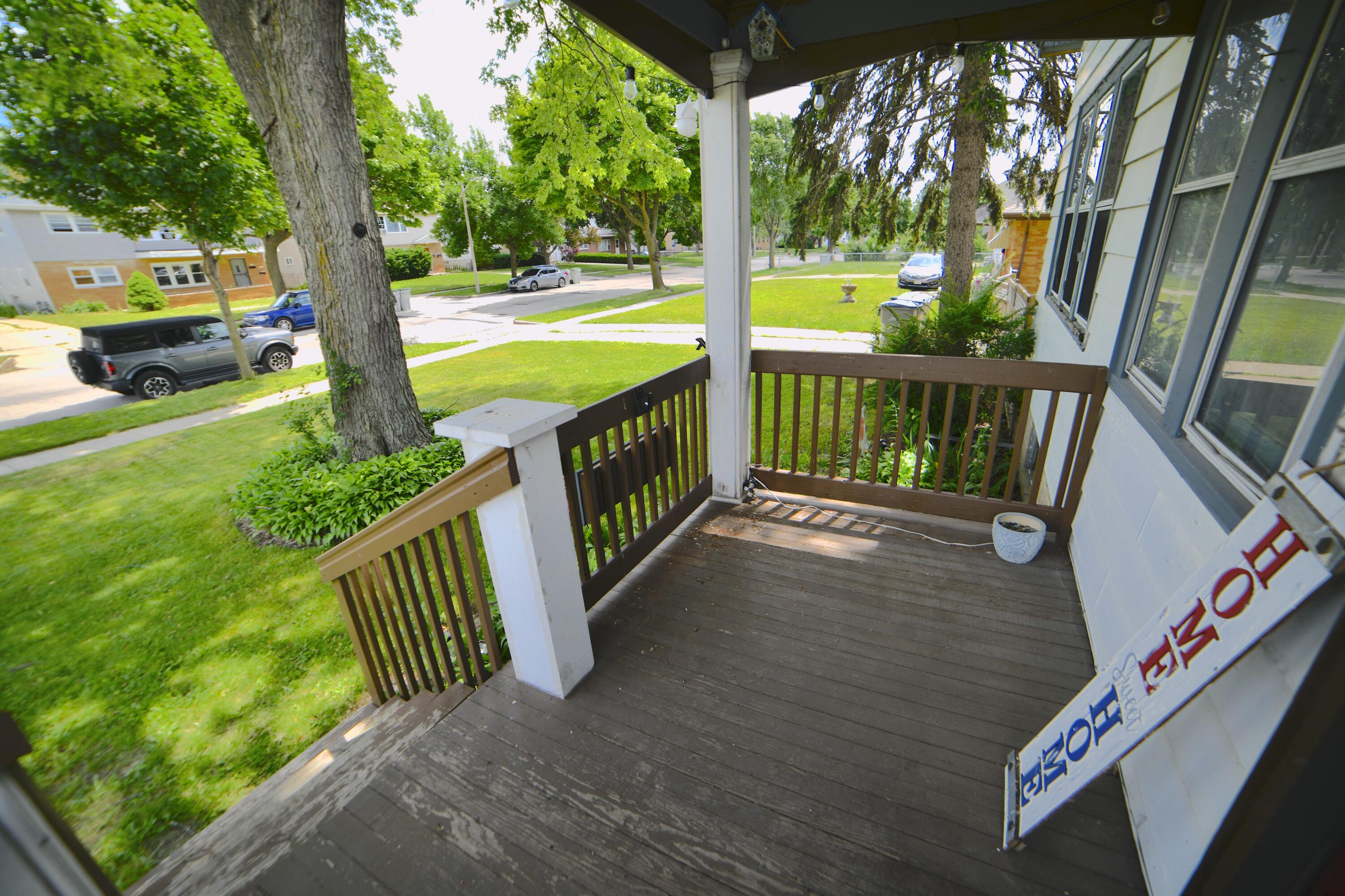 5931 North 84th Street, Unit A Milwaukee, WI 53225 - Photo 3 of 22 Front Porch (2)
