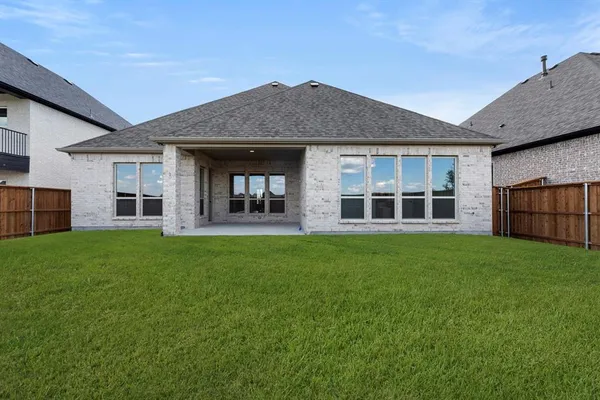 $779,990 | 2122 Clairmount Drive, Rockwall, TX 75087