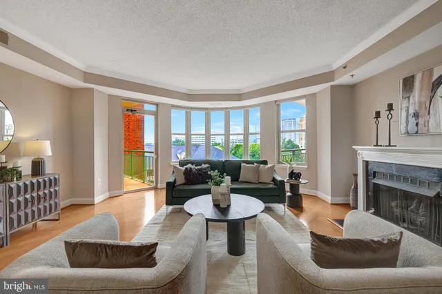 $695,000 | 11776 Stratford House Place, Unit 601, Reston, VA 20190