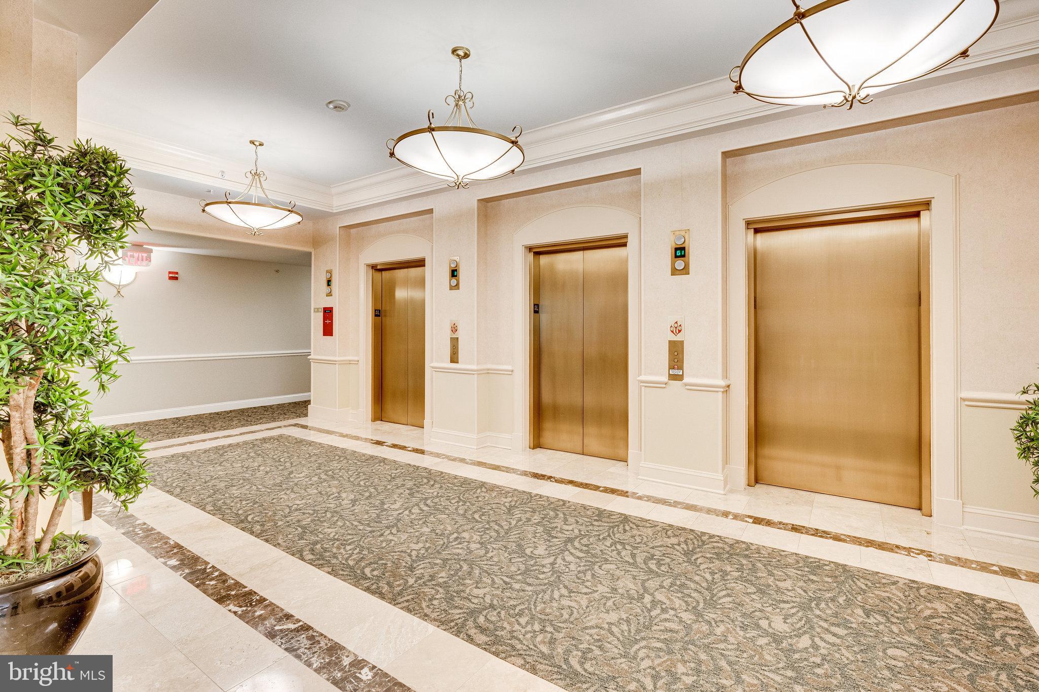 11776 Stratford House Place, Unit 601 Reston, VA 20190 - Photo 4 of 58 Elevator access