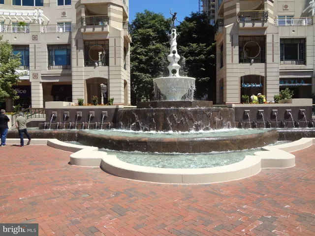 $725,000 | 11776 Stratford House Place, Unit 601, Reston, VA 20190