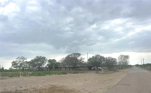 $375,000 | 102 County Road 401, Falfurrias, TX 78355