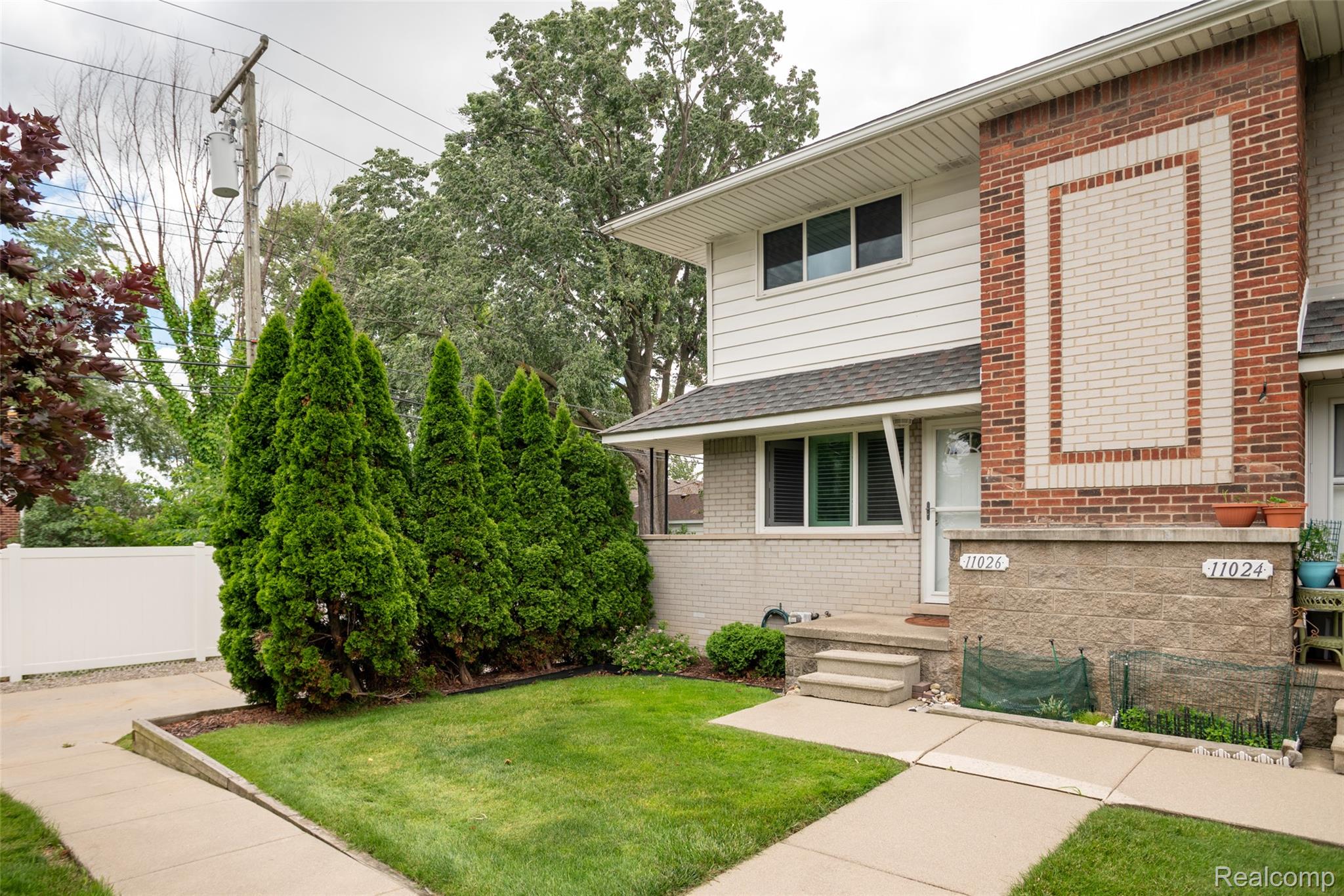 11026 Middlebelt Road Livonia, MI 48150 - Photo 2 of 22 2.jpg