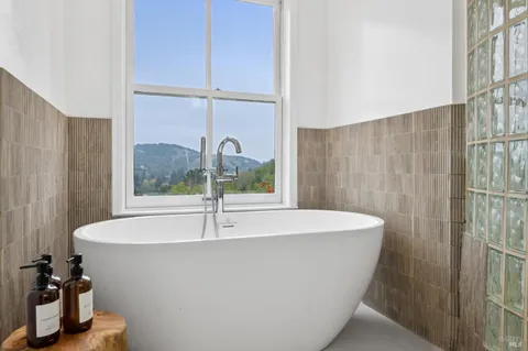 $3,395,000 | 16 Dutch Valley Lane, San Anselmo, CA 94960