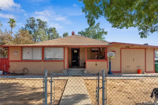 $545,000 | 207 East 5th Street, Beaumont, CA 92223
