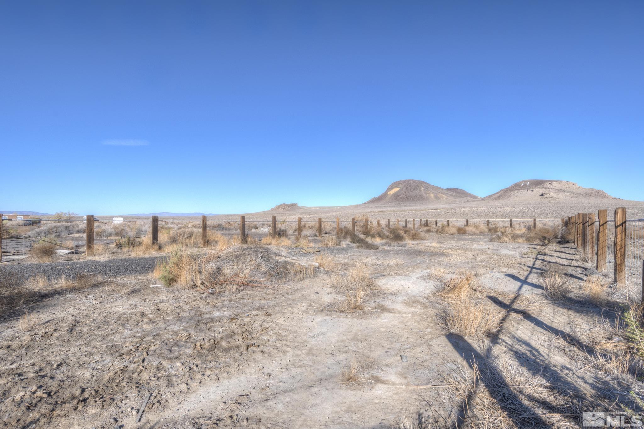 500 California Road Fernley, NV 89408 - Photo 4 of 40 Photo 4