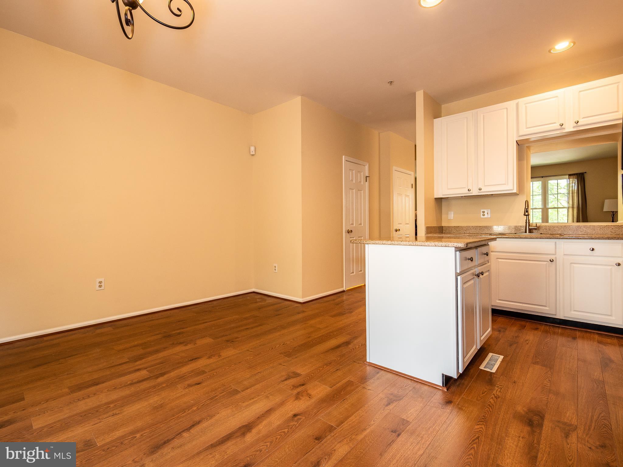 6326 Wind Rider Way Columbia, MD 21045 - Photo 11 of 30 Spacious Kitchen